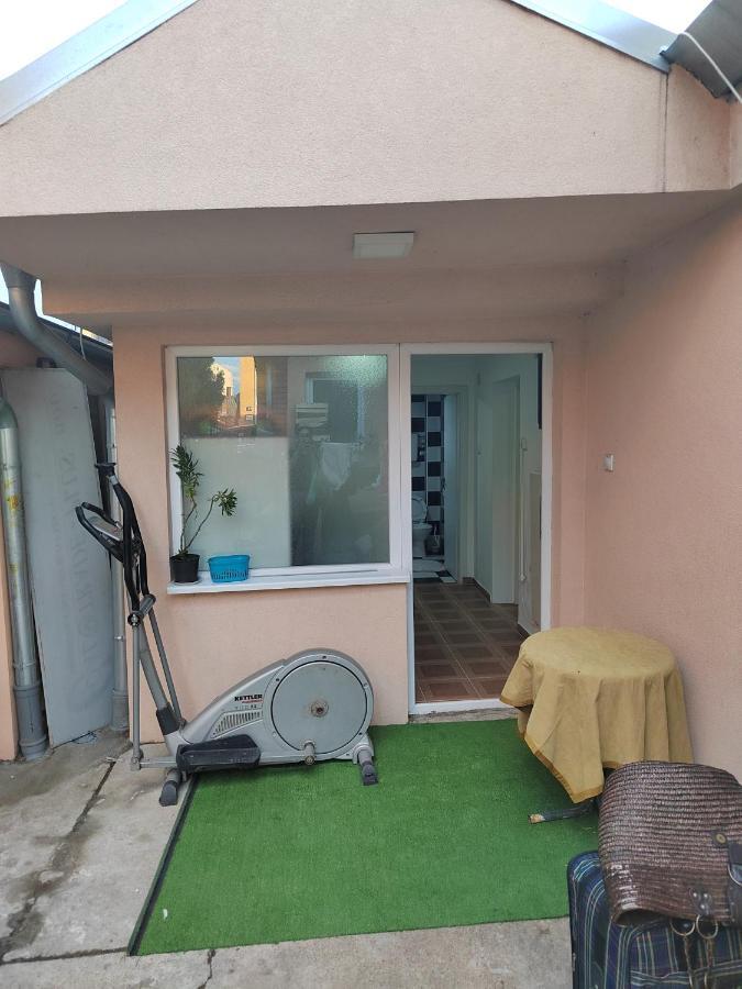 Apartmán Bilja'S House Ni Exteriér fotografie