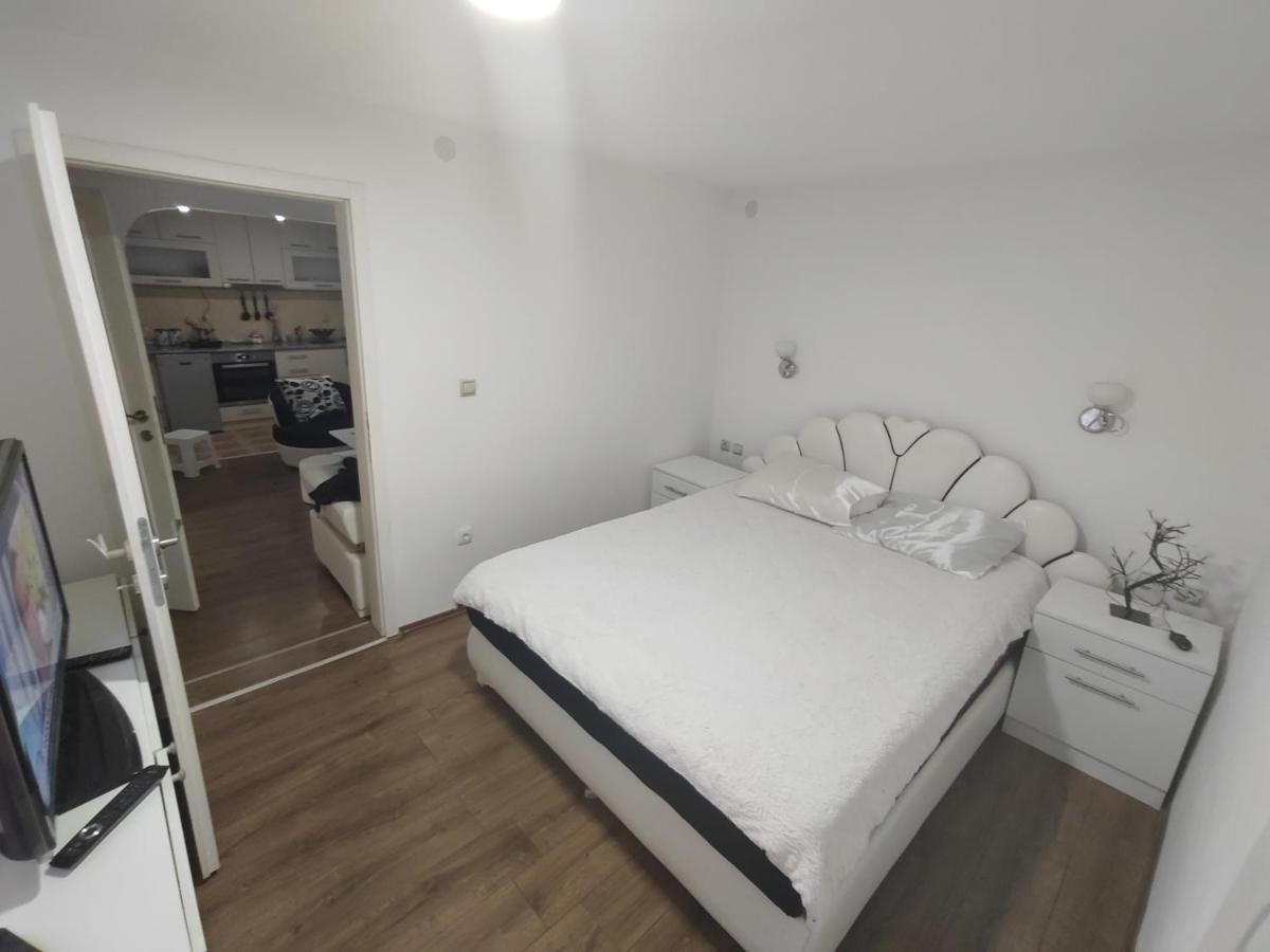 Apartmán Bilja'S House Ni Exteriér fotografie