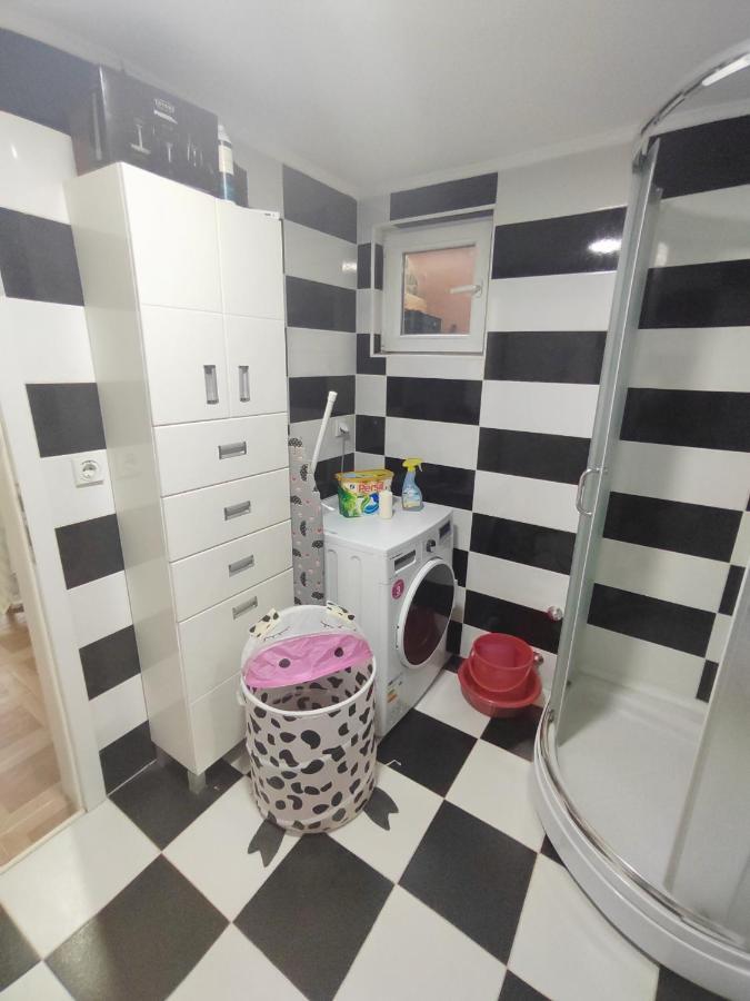 Apartmán Bilja'S House Ni Exteriér fotografie