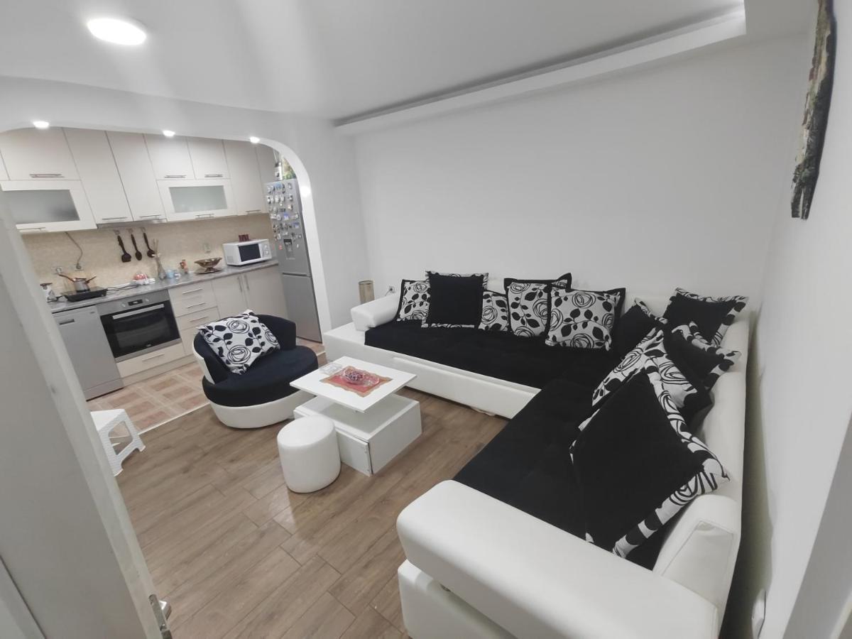 Apartmán Bilja'S House Ni Exteriér fotografie